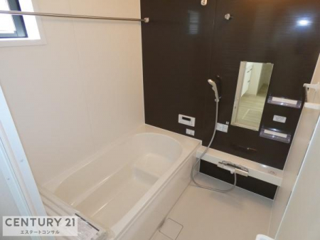 �����@�{�H��@����