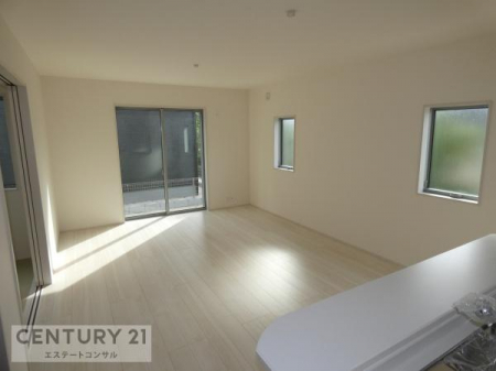 ���r���O�@�{�H��@���r���O