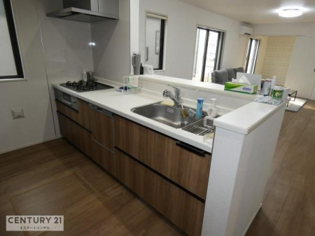 �L�b�`���@���r���O�����n����I�[�v���Ζʎ��L�b�`����