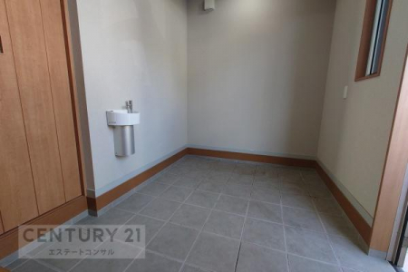 ���ց@��􂢊������L�X�Ƃ������֓y�ԃX�y�[�X�B��̕��u��y��ƂȂǗp�r���ʂł���