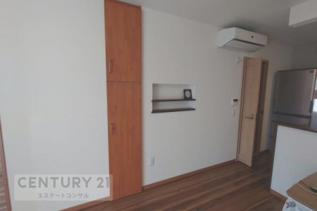 ���[�@���r���O�̕ǖʎ��[��