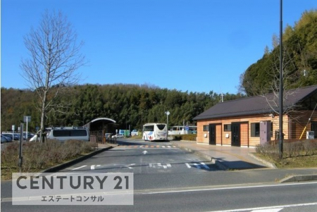 ���ӊ��@-