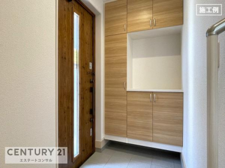 ���ց@�{�H��@����